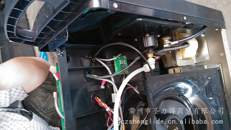 105小(xiǎo)電(diàn)源