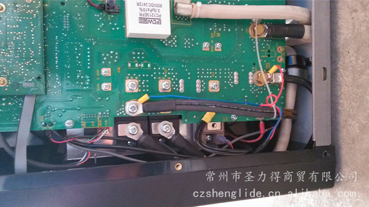 105小(xiǎo)電(diàn)源