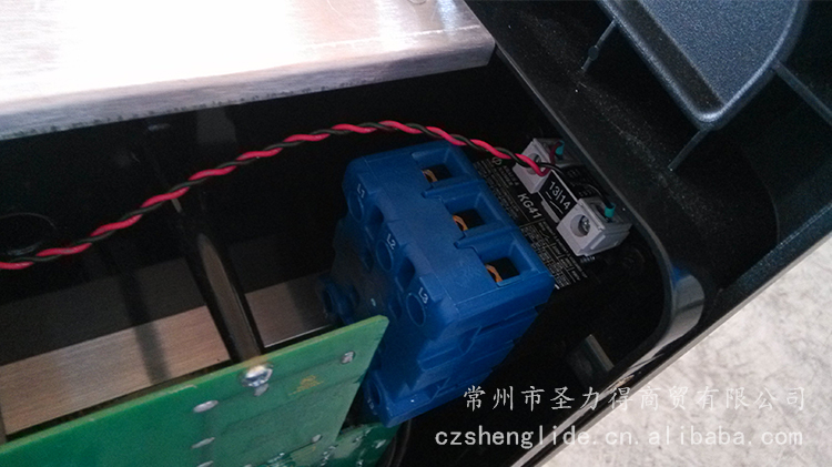 105小(xiǎo)電(diàn)源