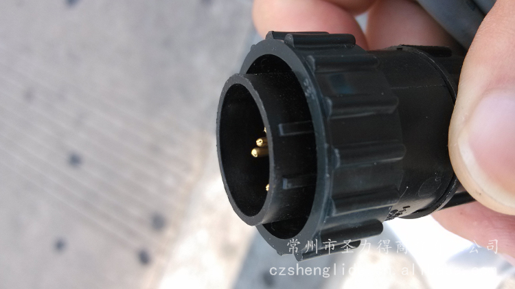 105小(xiǎo)電(diàn)源