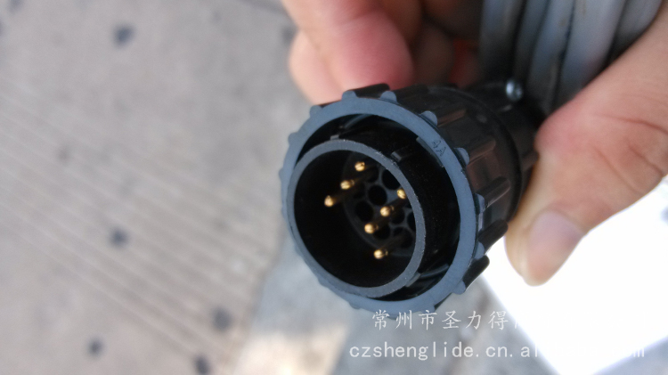 105小(xiǎo)電(diàn)源